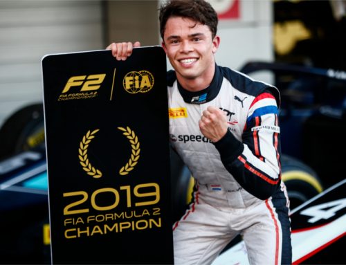 Nyck De Vries storms to Championship title with Sochi Feature Race victory